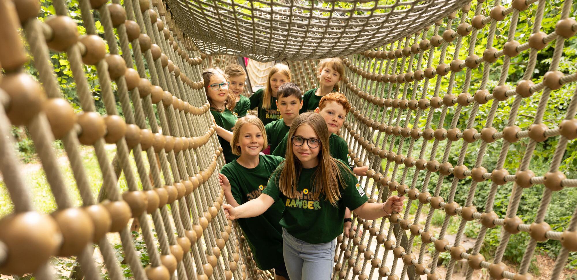 Junior Ranger im Naturpark Eichsfeld-Hainich-Werratal Junior Ranger im Naturpark Eichsfeld-Hainich-Werratal