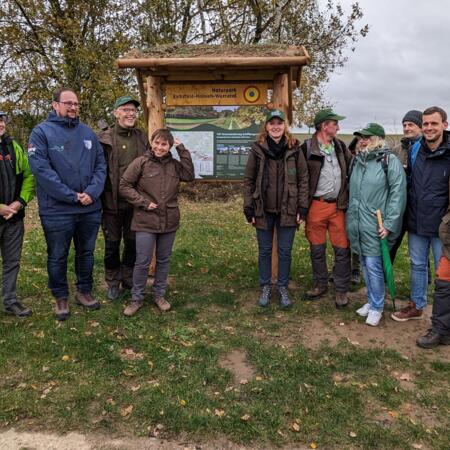 Vorstellung der neuen Informationstafel am TOP-Grenzwanderweg Schifflersgrund.