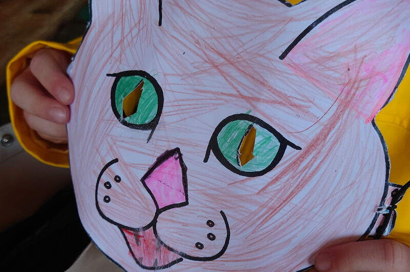 Auf Wunsch basteln wir mit den Kindern Wildkatzenmasken