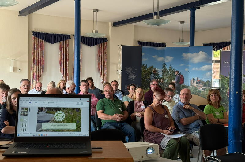 Teilnehmer beim Kommunaltag 2025 des Naturparks Eichsfeld-Hainich-Werratal im Bürgerhaus Treffurt