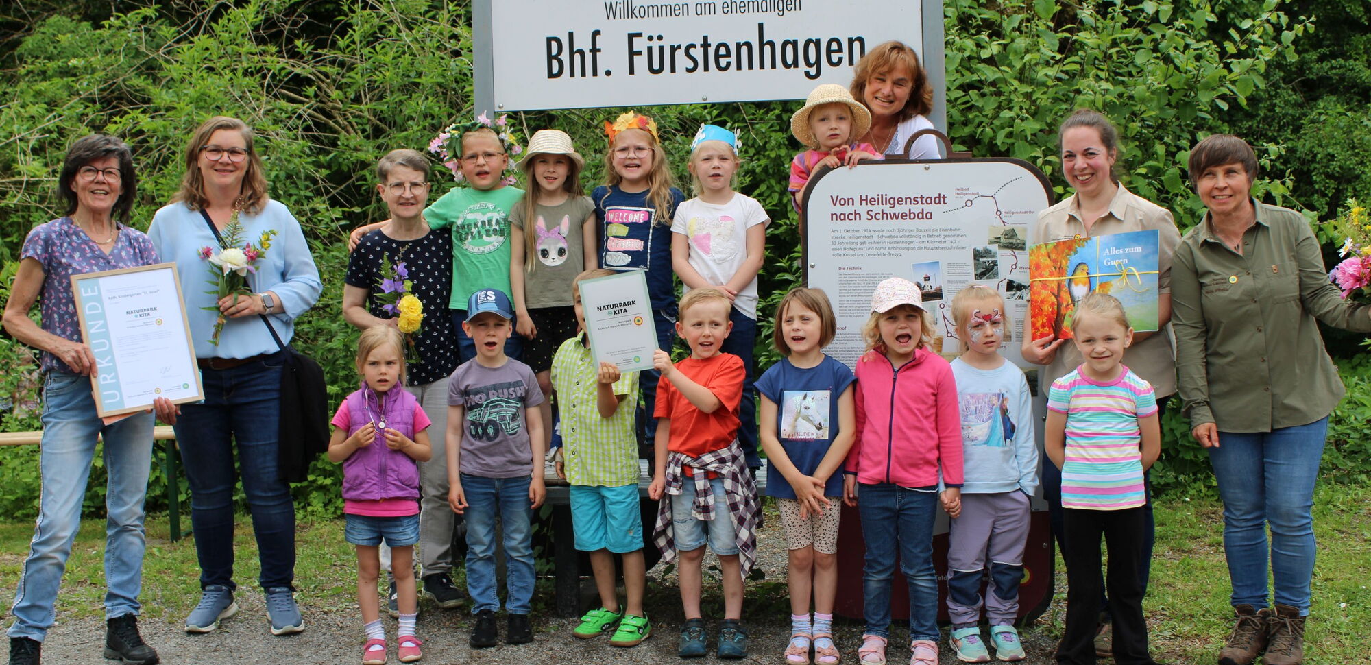 Gemeinsam mit dem Naturpark Eichsfeld-Hainich-Werratal freut sich der Katholische Kindergarten St. Josef aus Lutter über die Auszeichnung als Naturpark-Kita.