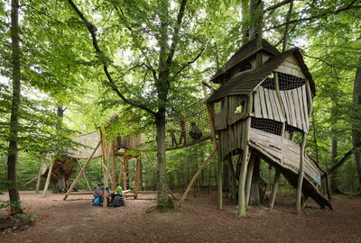 Baumhaus im Naturparkzentrum Fürstenhagen