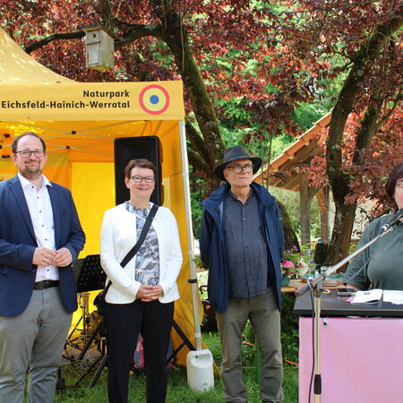 Dr. Thadäus König, Dr. Marion Frant, Norbert Sondermann und Christina Tasch (v.l.n.r.) beteiligten sich mit Redebeiträgen am Naturparkfest 2026.